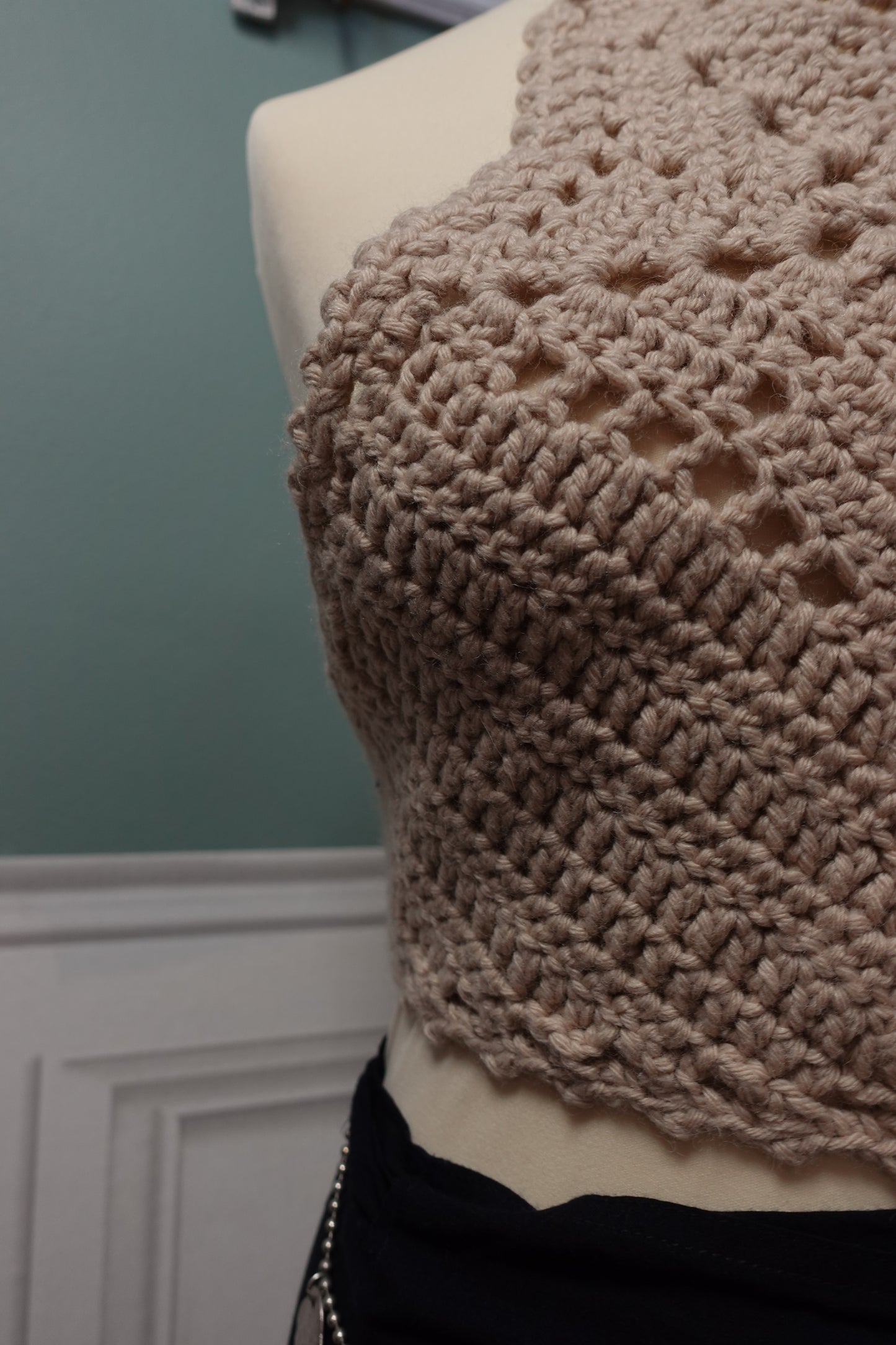 Top crochet fait main beige dos nu – Style bohème – Taille S