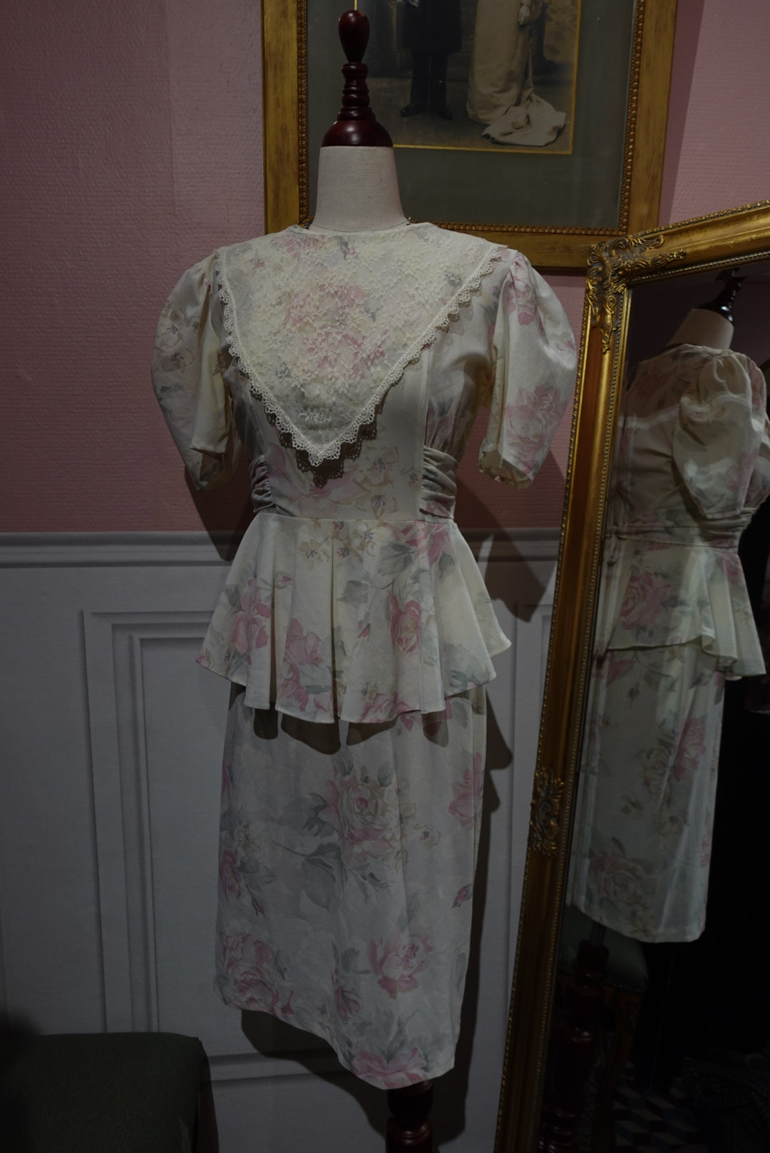 La Robe "American Romance" — Basque & Dentelle (Made in USA)