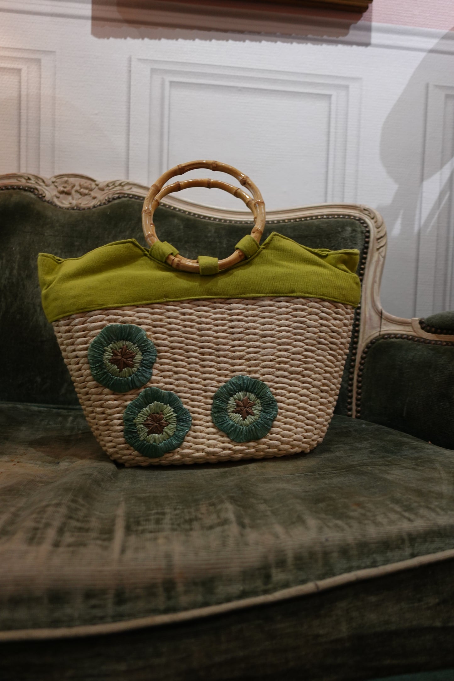 Sac Panier Vintage en Osier Tressé — Crème & Vert Riviera (Circa 1970)