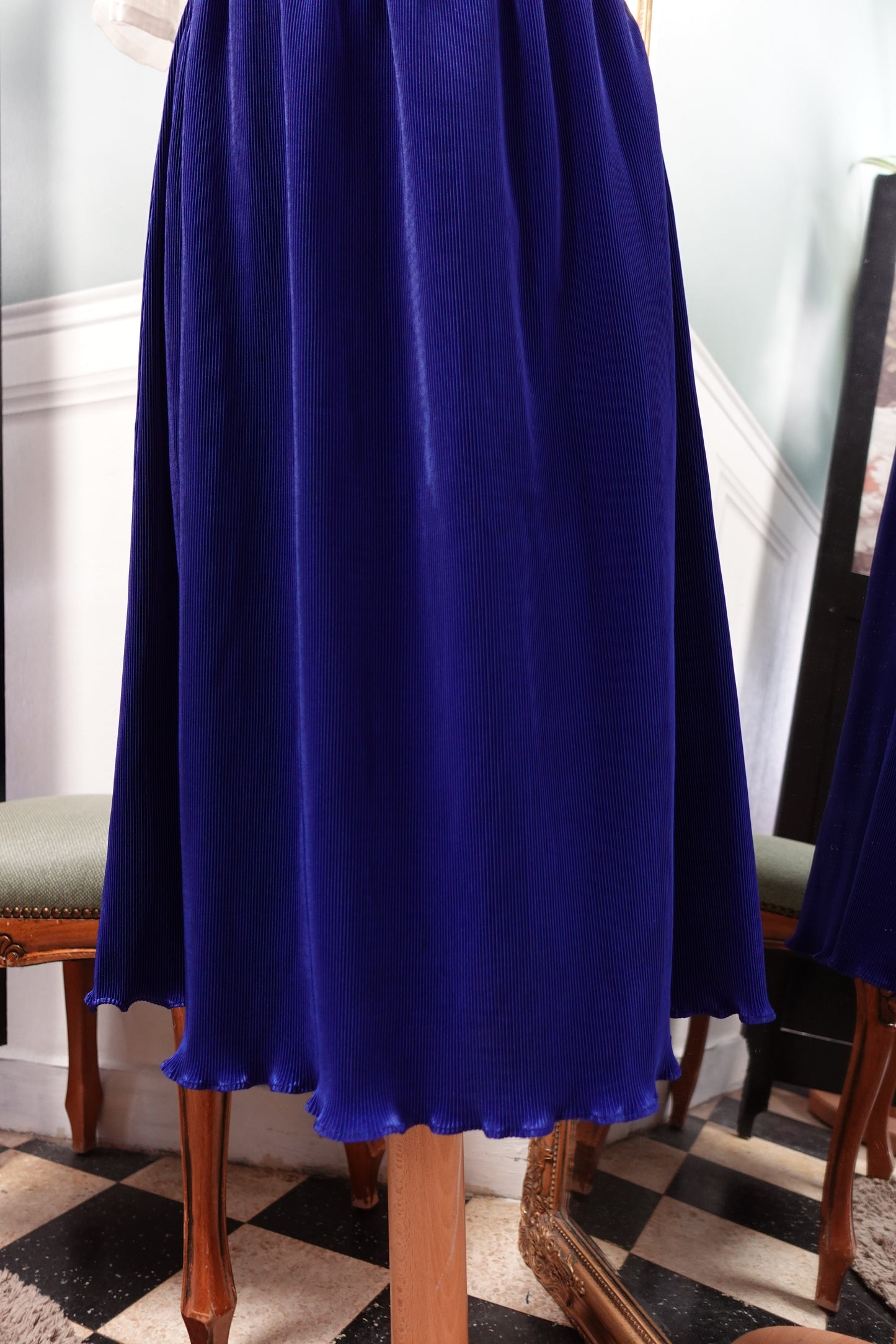 Jupe midi micro-plissée – Bleu Électrique