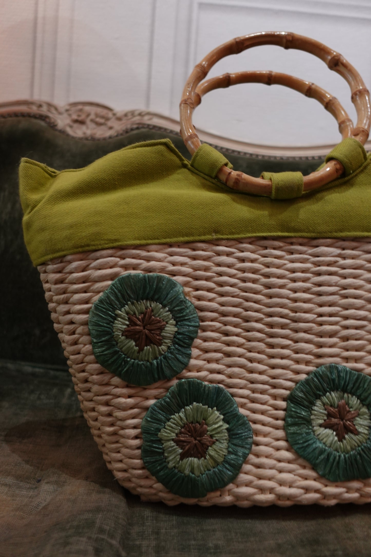 Sac Panier Vintage en Osier Tressé — Crème & Vert Riviera (Circa 1970)