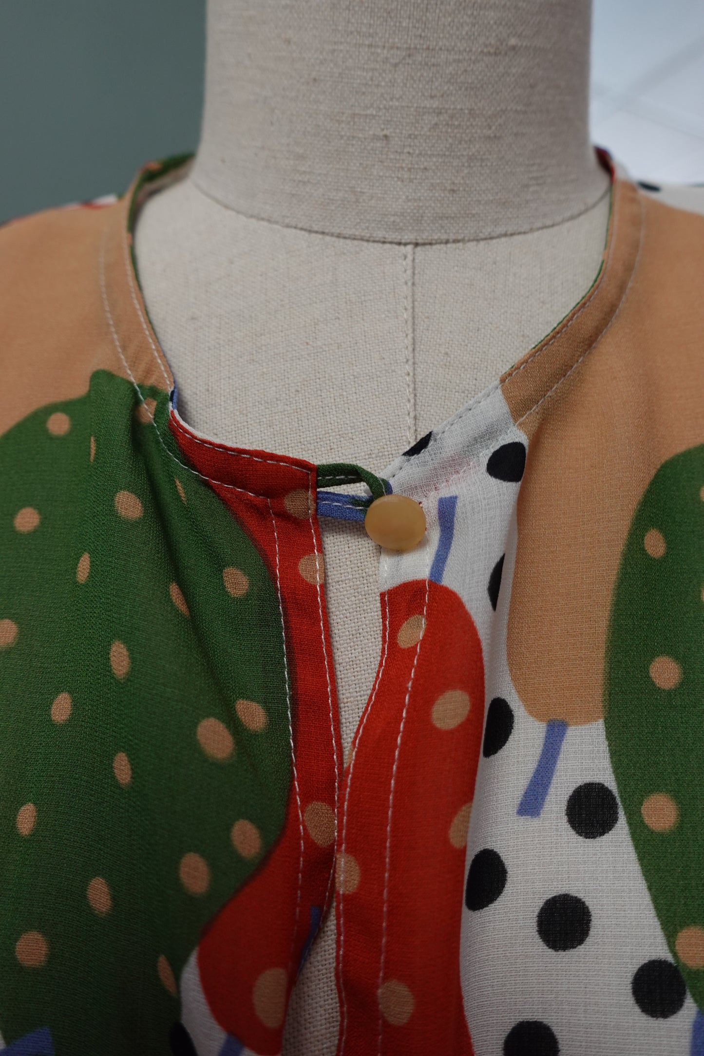 Blouse fluide imprimée "Verger" – Motifs Poires & Pois Vintage