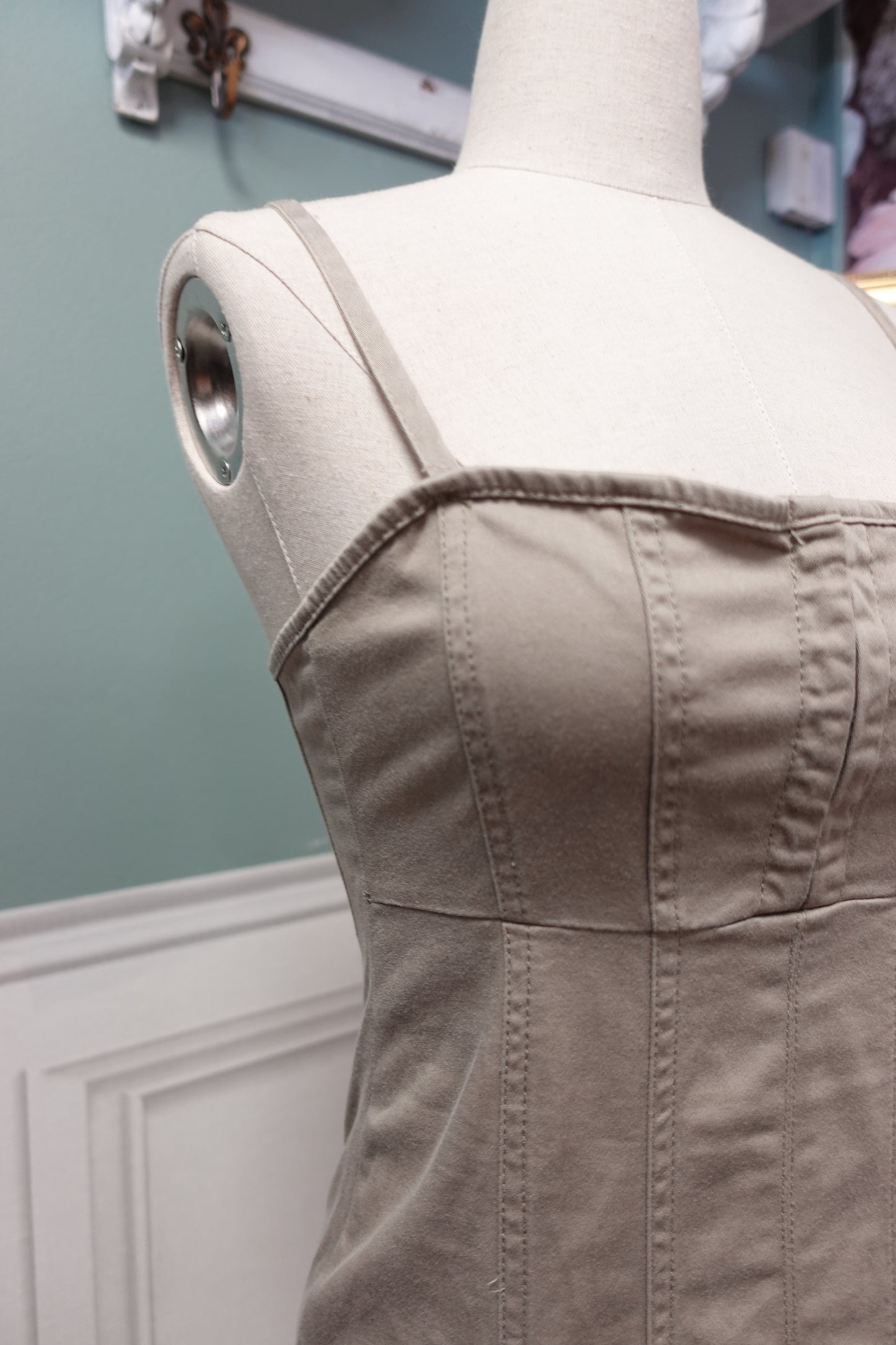 Robe corset kaki clair No Excuse – Taille 38 (taille petit