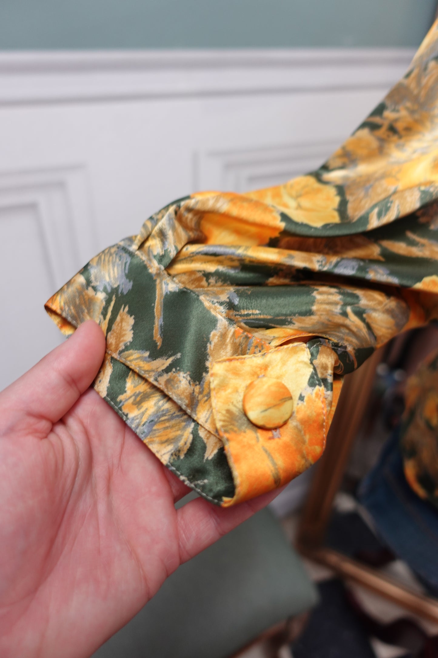 Chemisier architectural "Daphné" – Fleuri Kaki & Jaune Orangé – Made in France