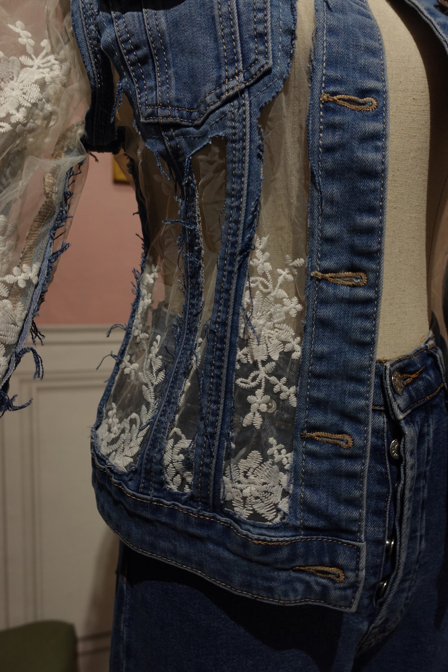 Veste en Jean & Dentelle Vintage - Jeux de Transparence - Taille S