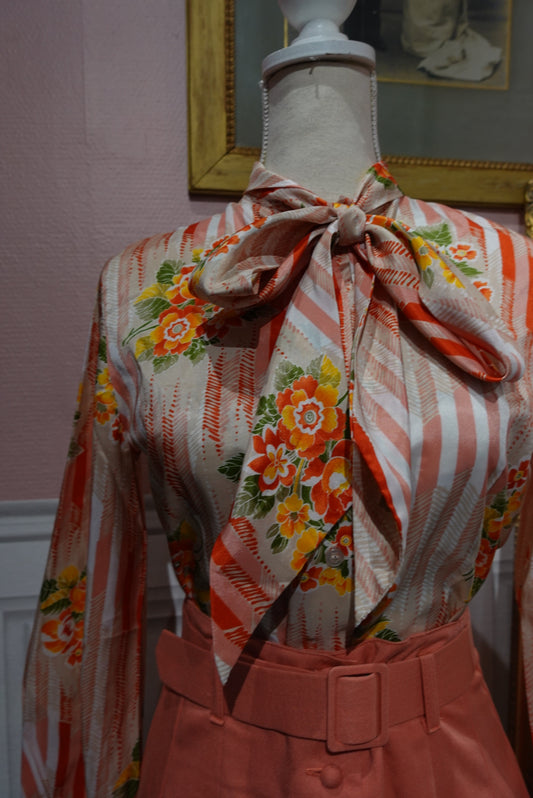 Chemise Lavallière "Dolce Vita" - Rayures & Fleurs Rétro