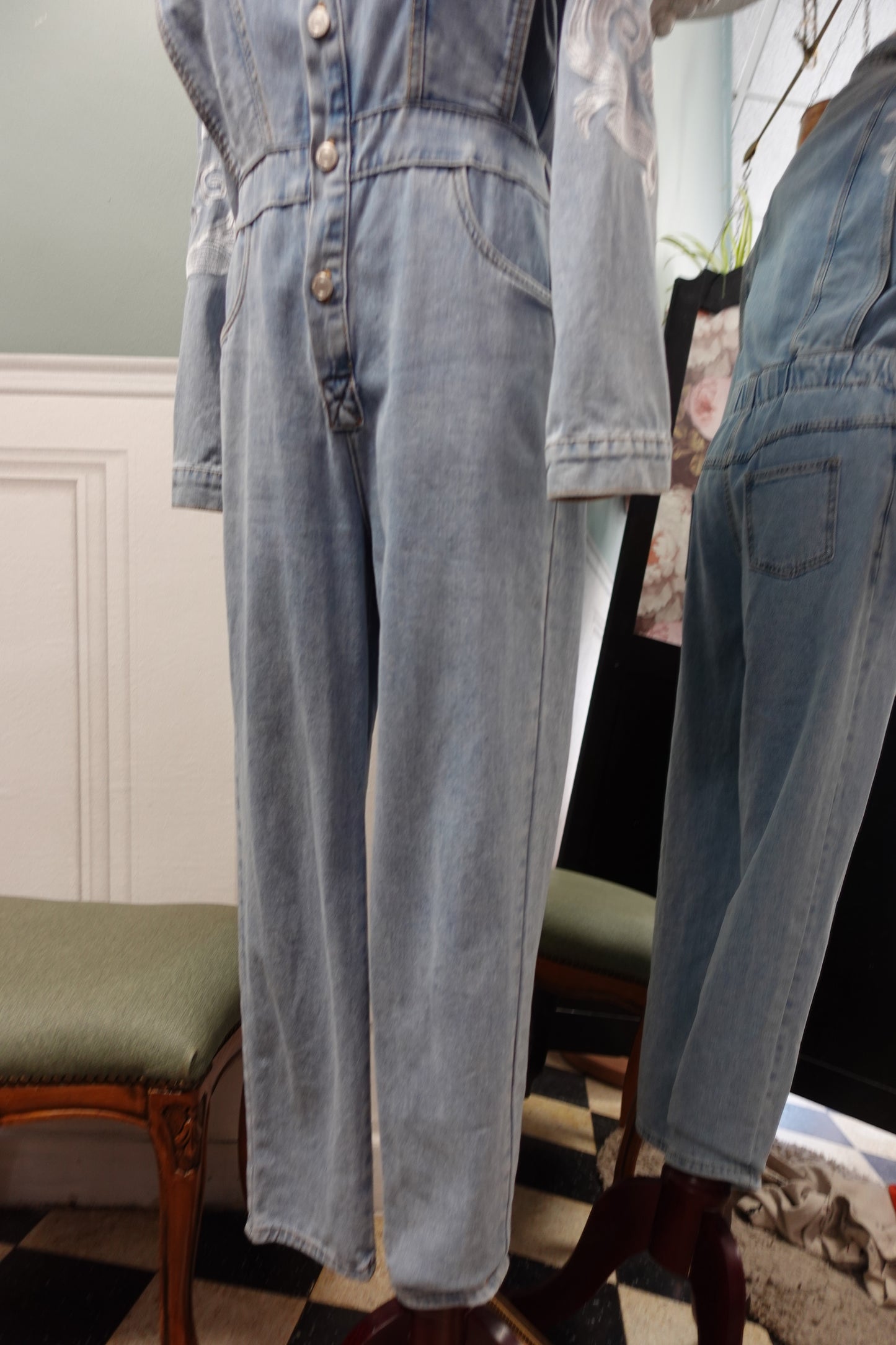 Combinaison en denim structurée – Inspiration Années 80