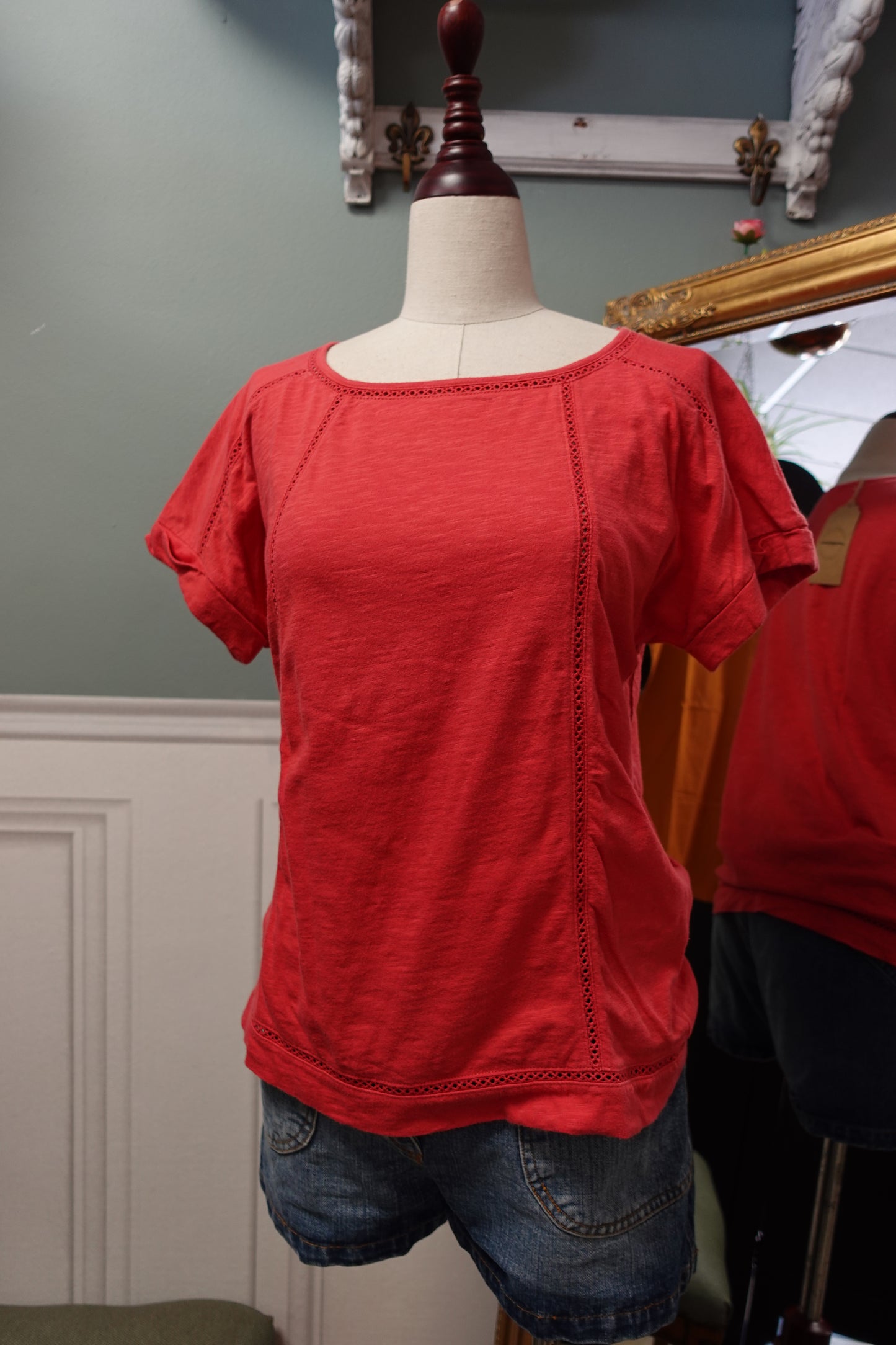 T-shirt Rouge Corail Comptoir des Cotonniers – Détails Dentelle Échelle (Taille S)