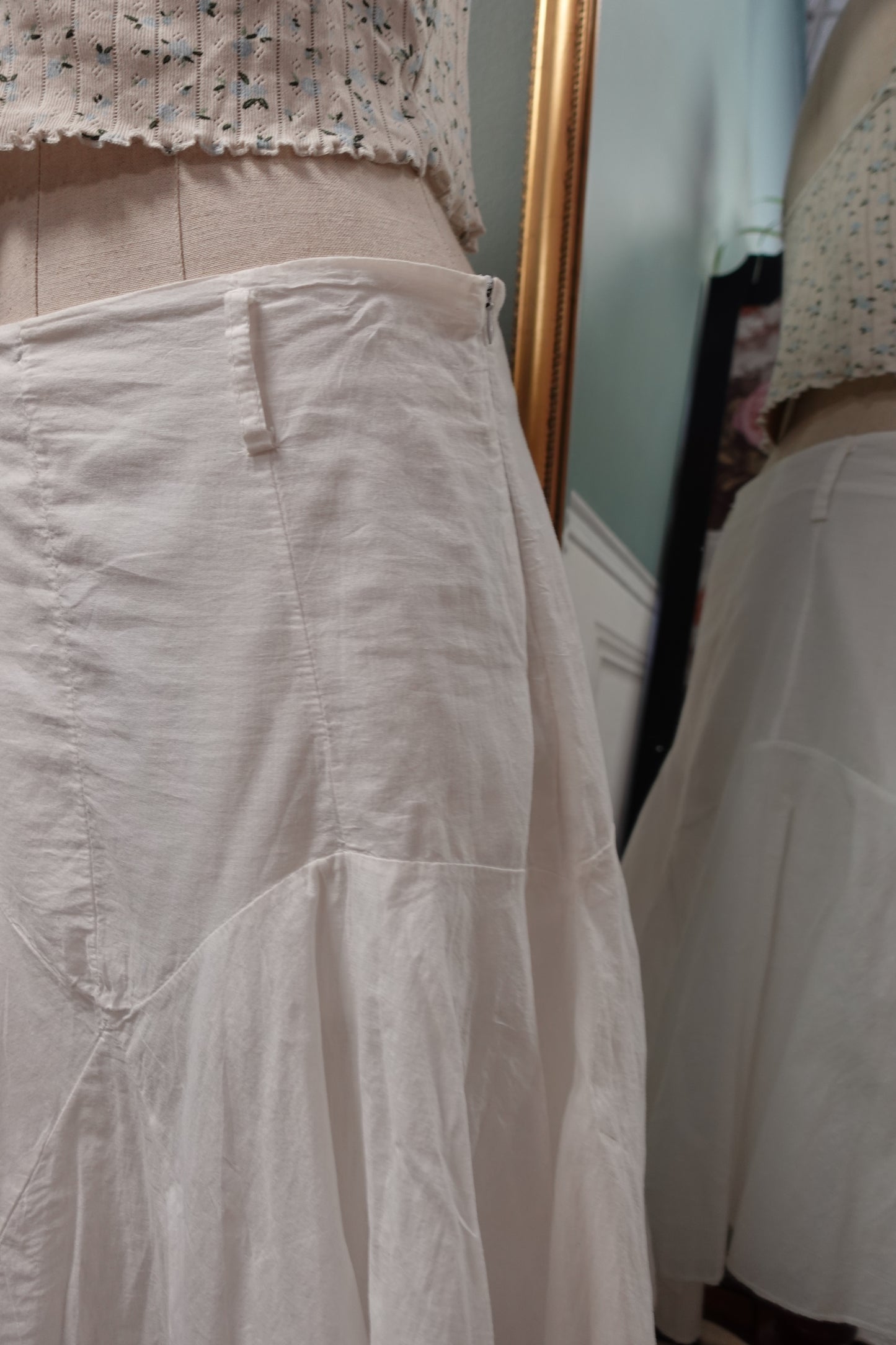Jupe midi blanche légère à volants – Taille 38