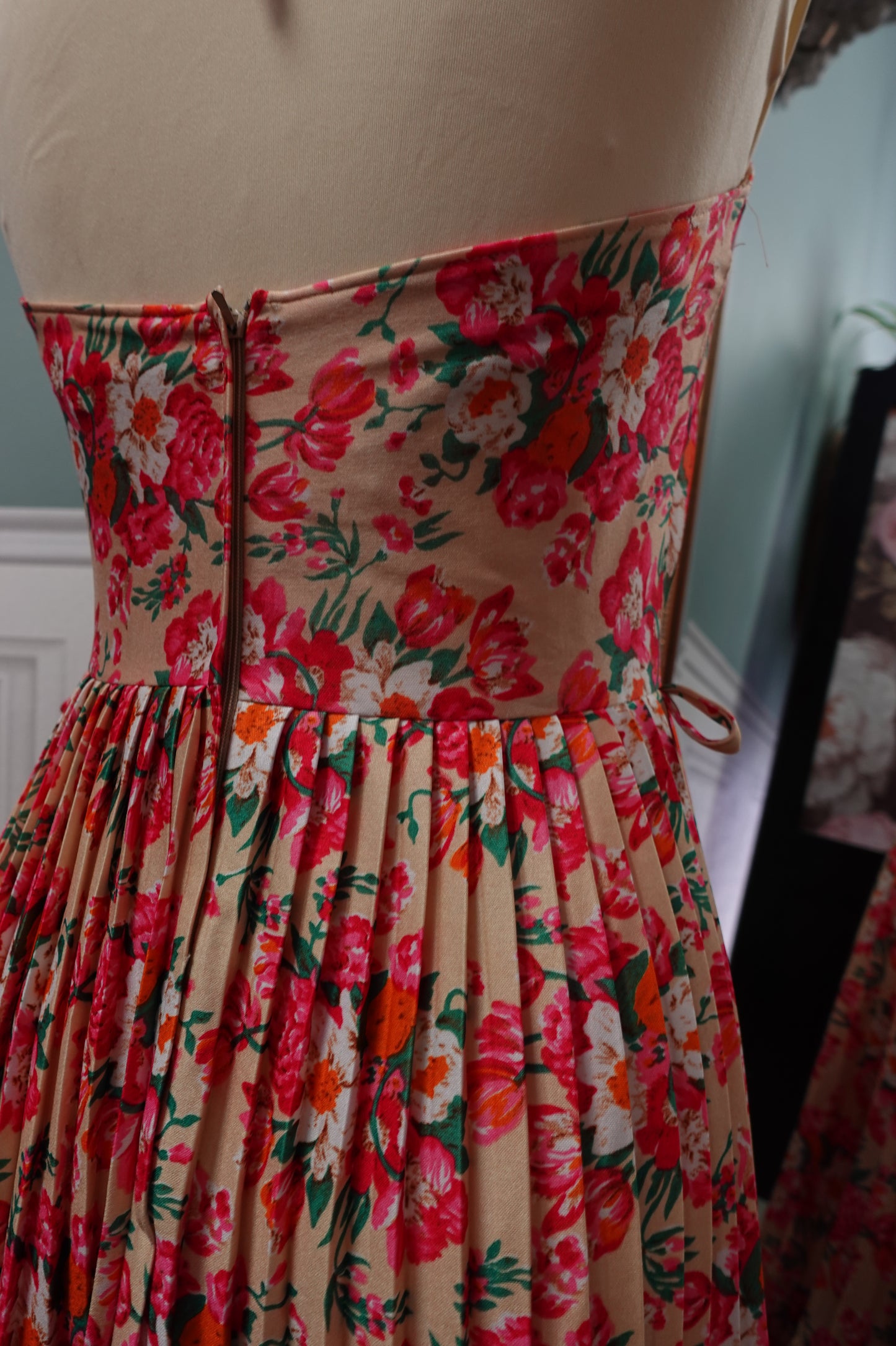 Robe midi dos nu plissée – Imprimé Floral John Rag Vintage