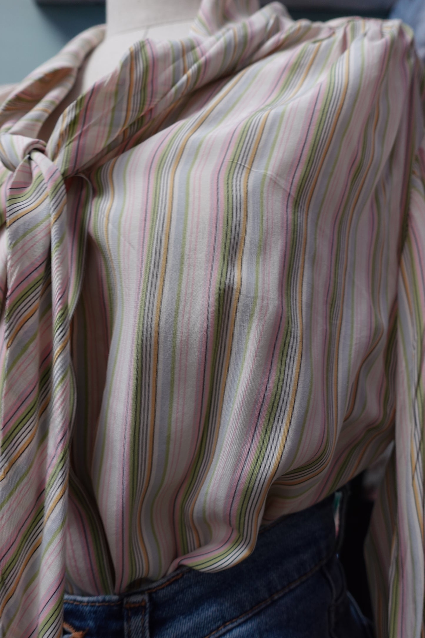 Chemisier Lavallière Vintage en Soie – Confection Fait Main