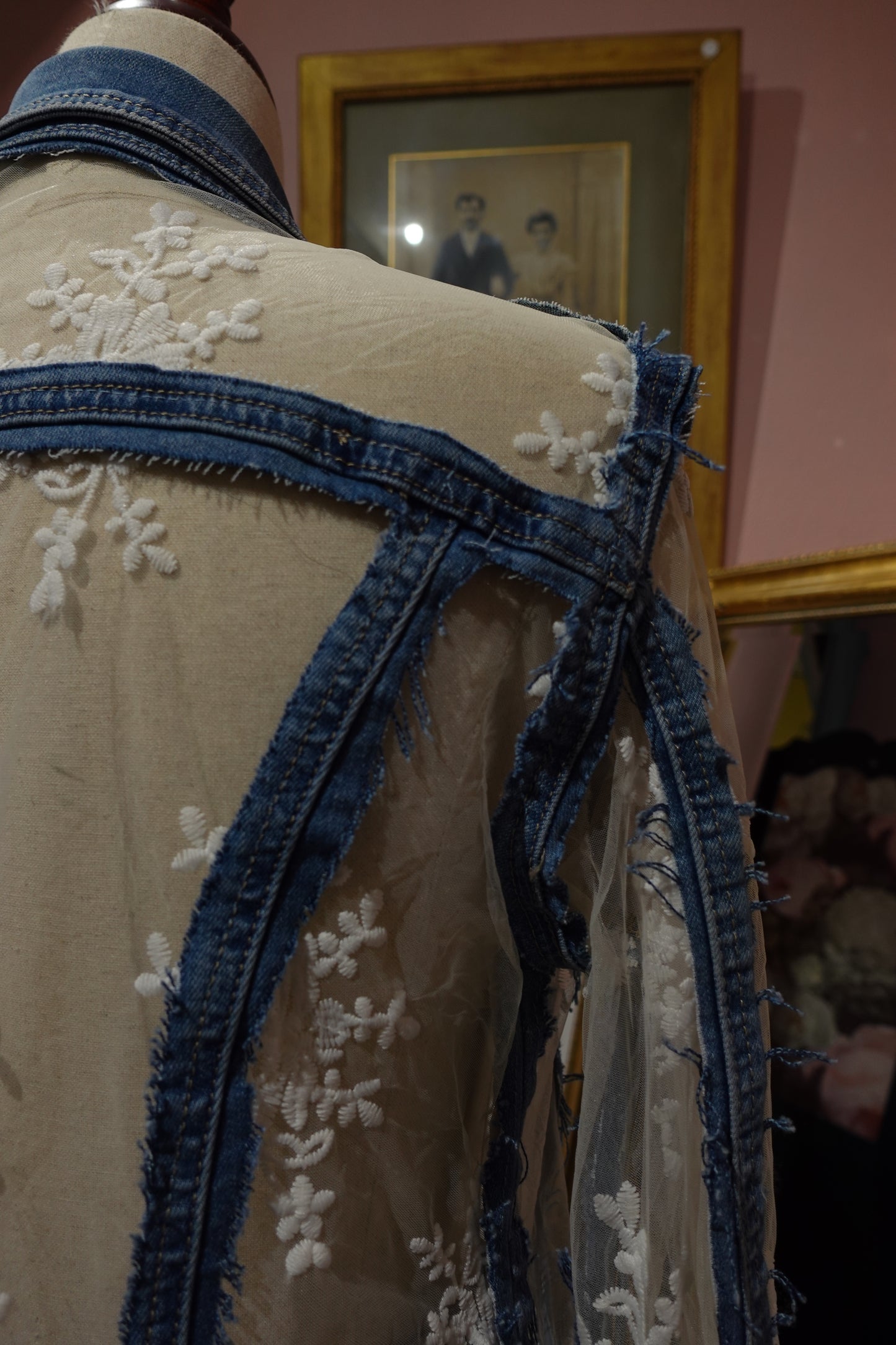 Veste en Jean & Dentelle Vintage - Jeux de Transparence - Taille S