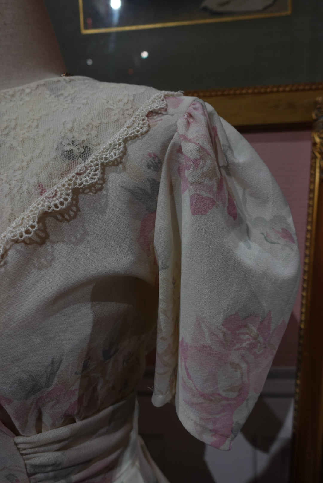 La Robe "American Romance" — Basque & Dentelle (Made in USA)