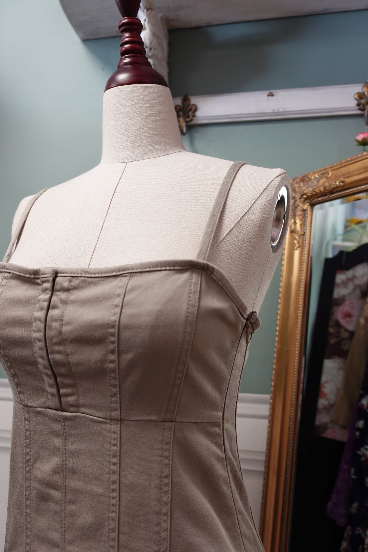Robe corset kaki clair No Excuse – Taille 38 (taille petit