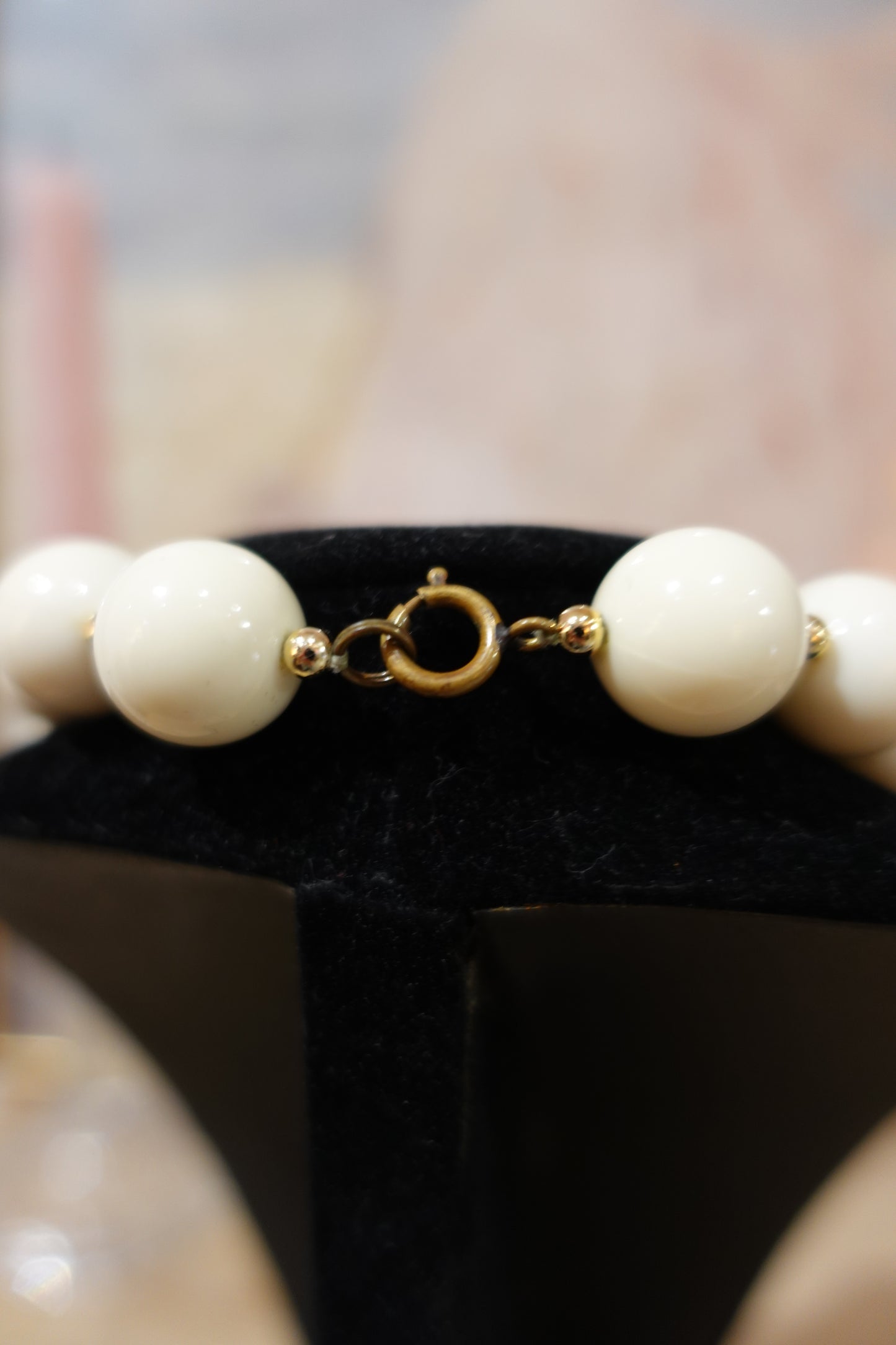 Collier vintage en perles blanches – Années 80 – 45 cm