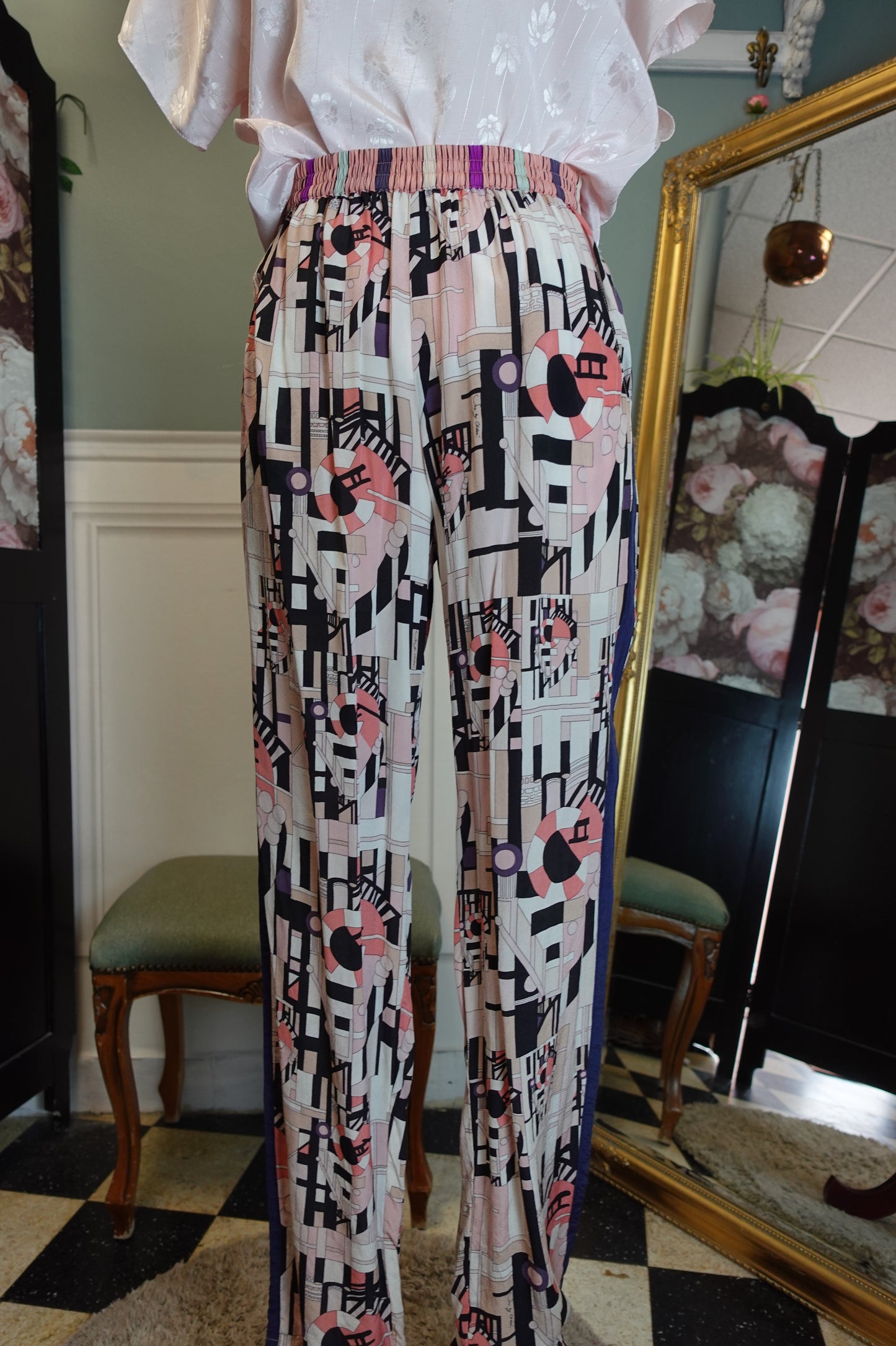 Pantalon vintage See by Chloé en soie à motifs graphiques
