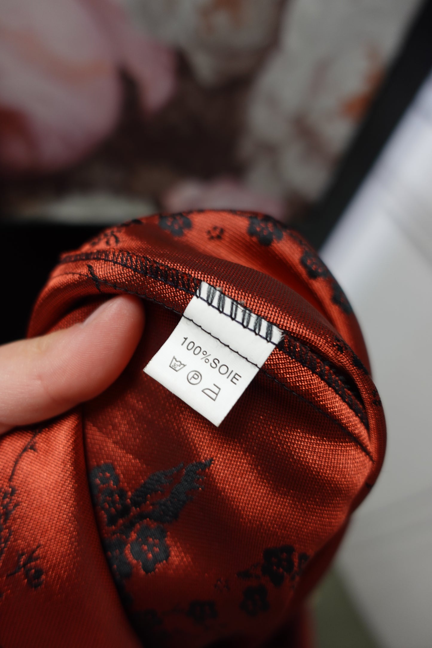 Robe Qipao Vintage en Soie Noire & Brocarts Rouges
