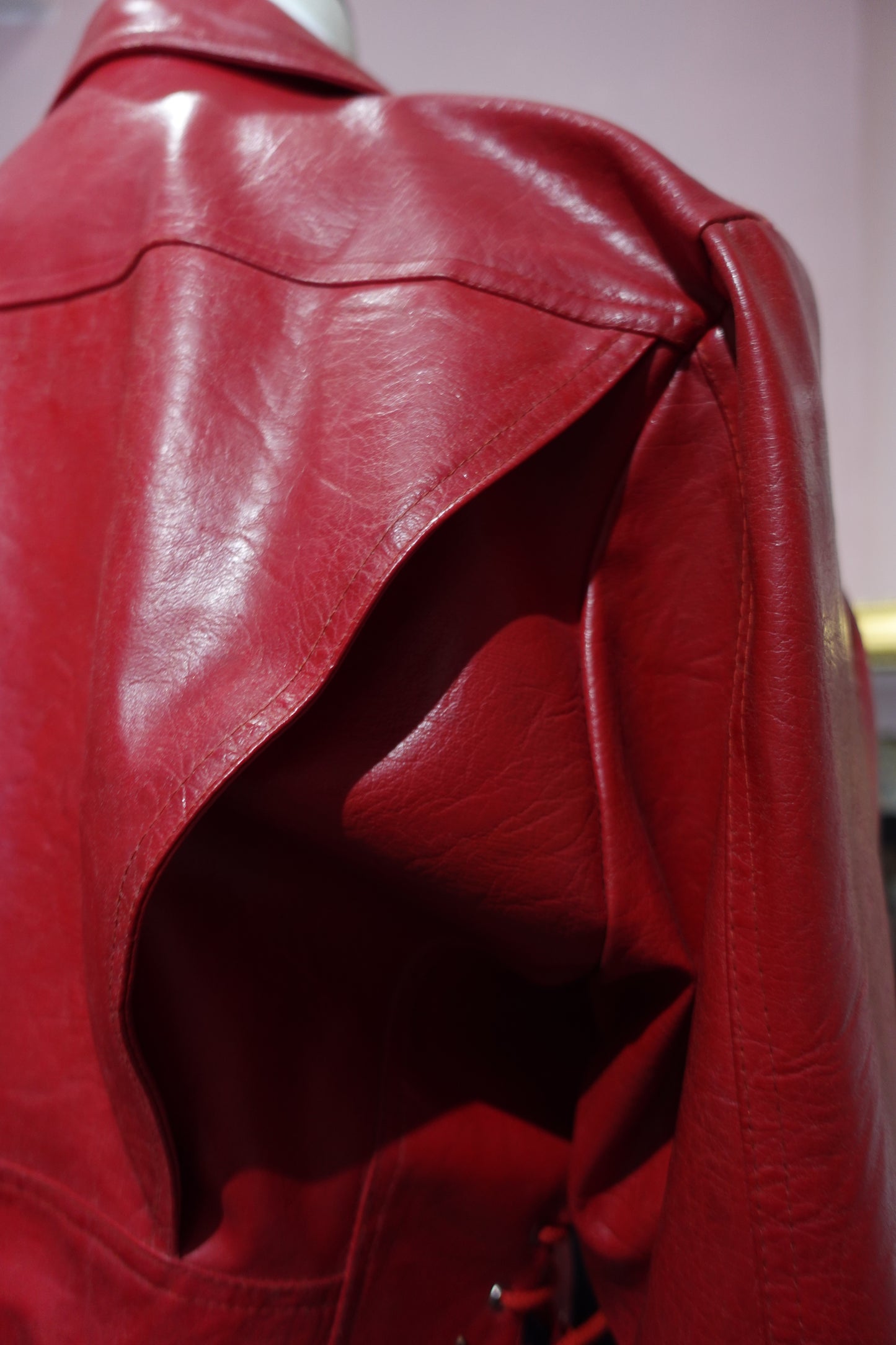Le Perfecto "Red Passion" 80s – Maison Fuchs Schmitt
