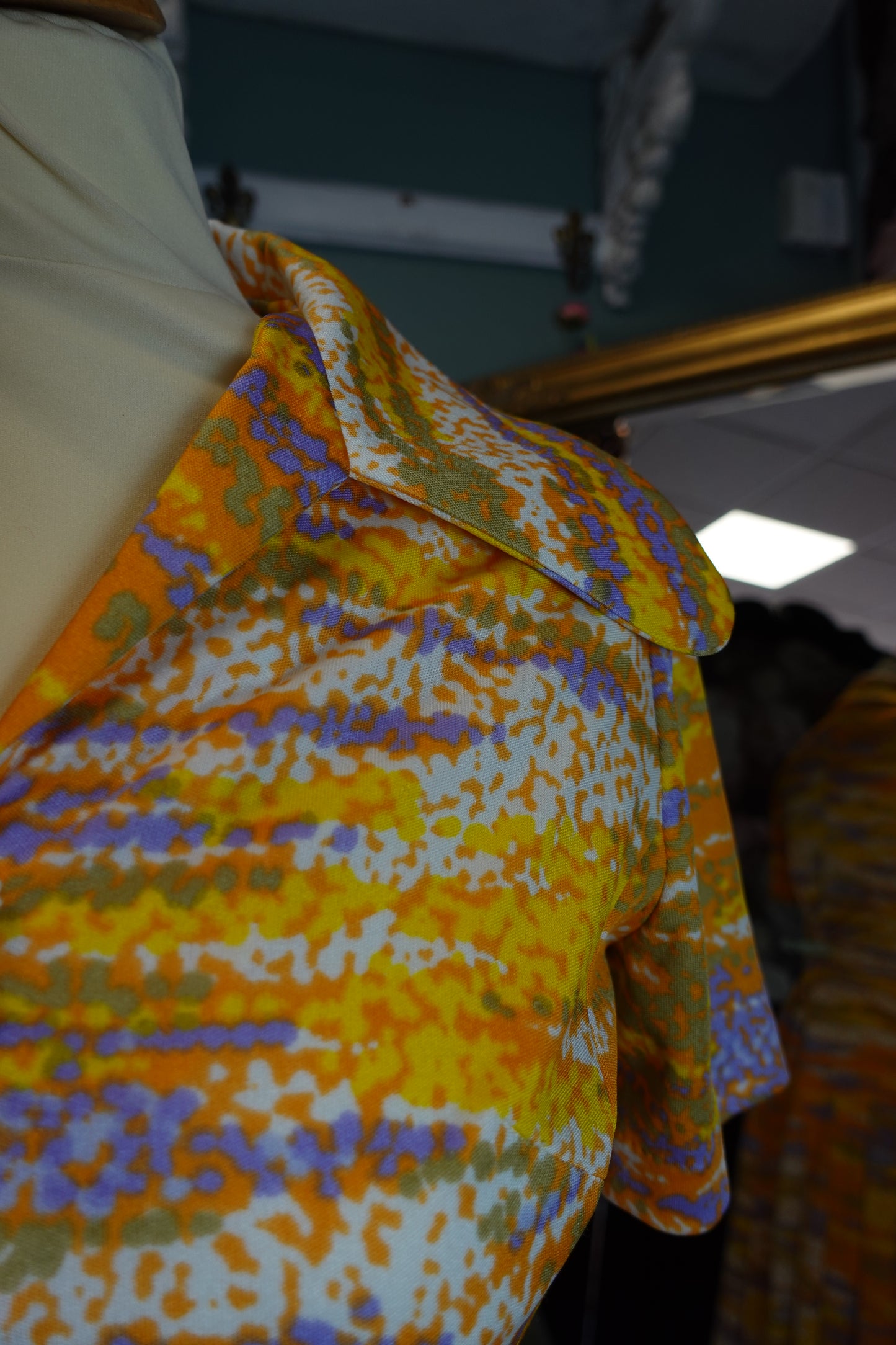Robe Vintage Années 70 Orange à Grand Col Iconique