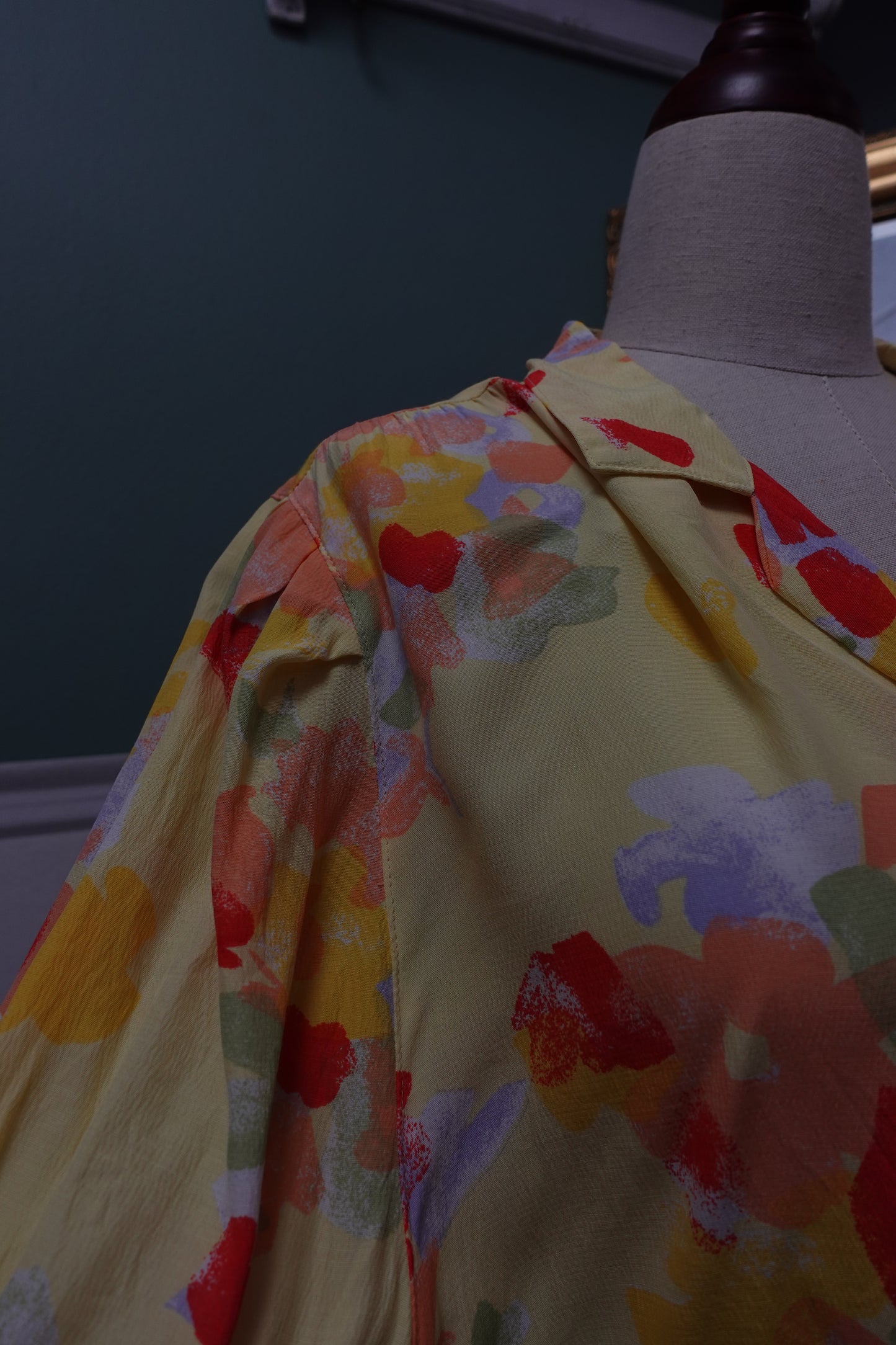 Chemisette fluide "Limonade" – Jaune Pastel & Motifs Arty