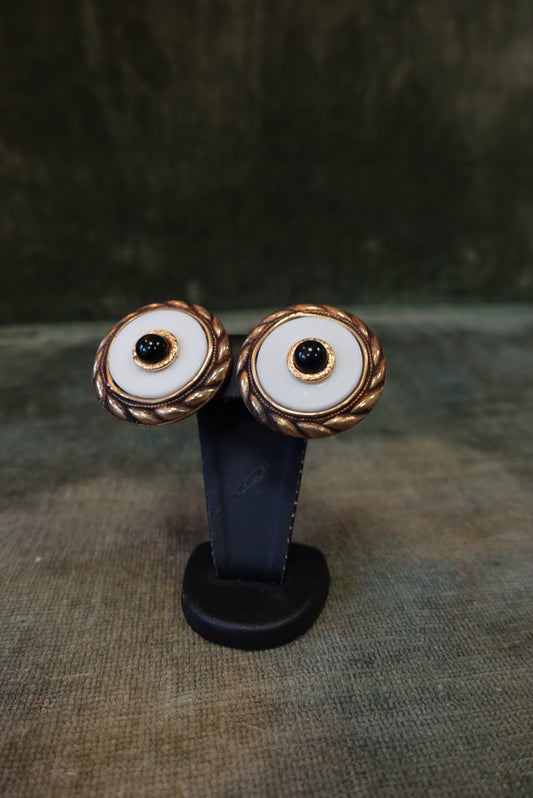 Boucles d'oreilles Clips Vintage - Style "Bouton Couture" - Années 80 - Blanc & Doré