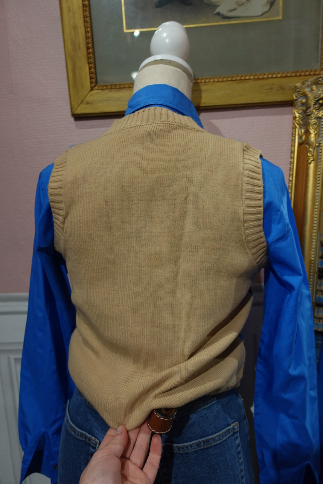 Pull sans Manches "Preppy" - Motif Graphique Beige & Bleu