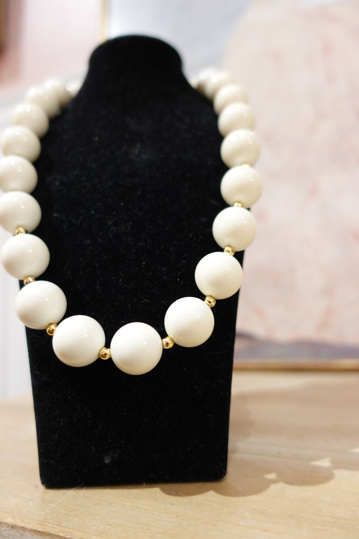 Collier vintage en perles blanches – Années 80 – 45 cm