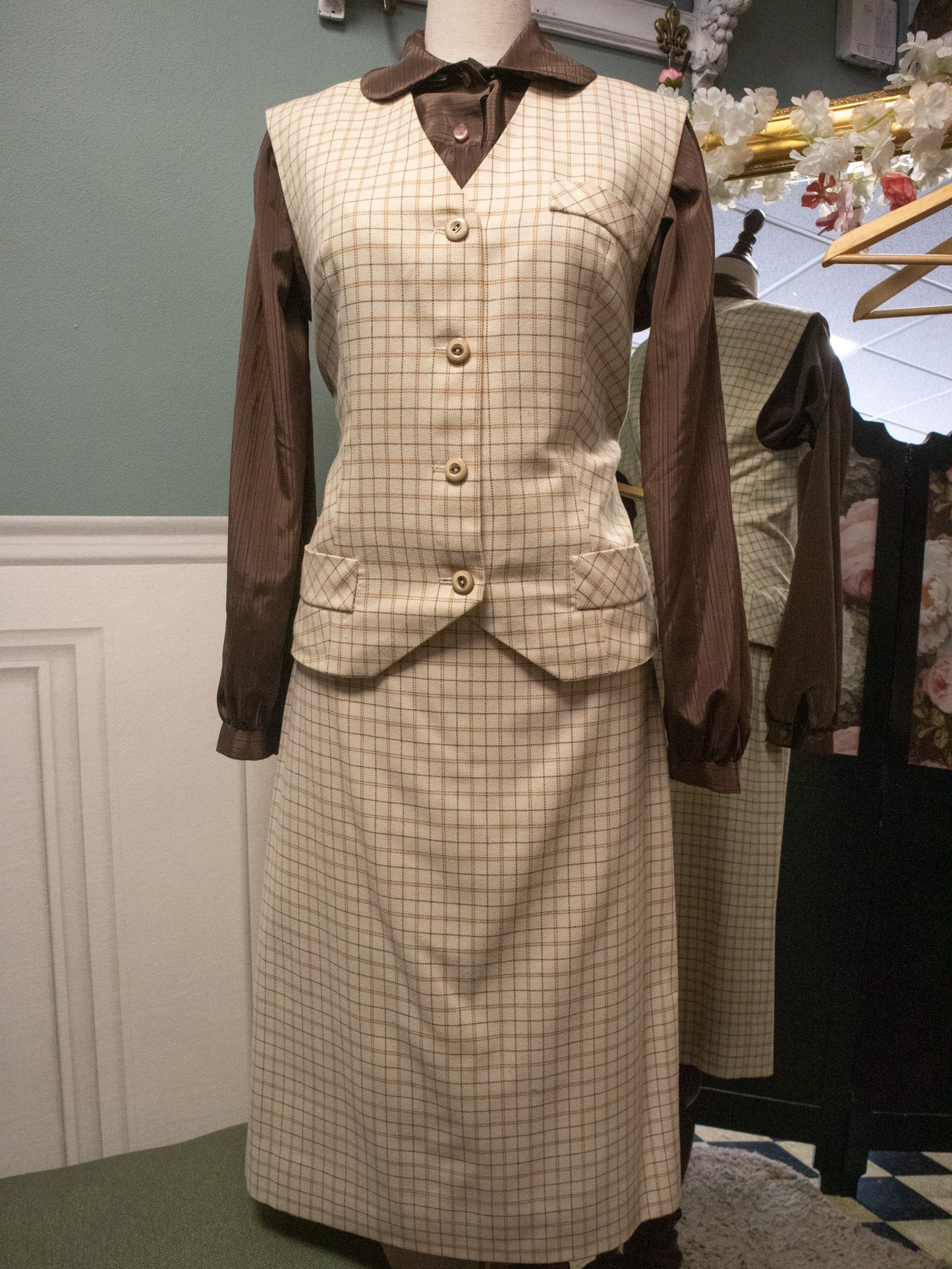 Ensemble Coordonné "Academia" Fait Main en Laine Beige et Chocolat — Pièce Unique Rétro