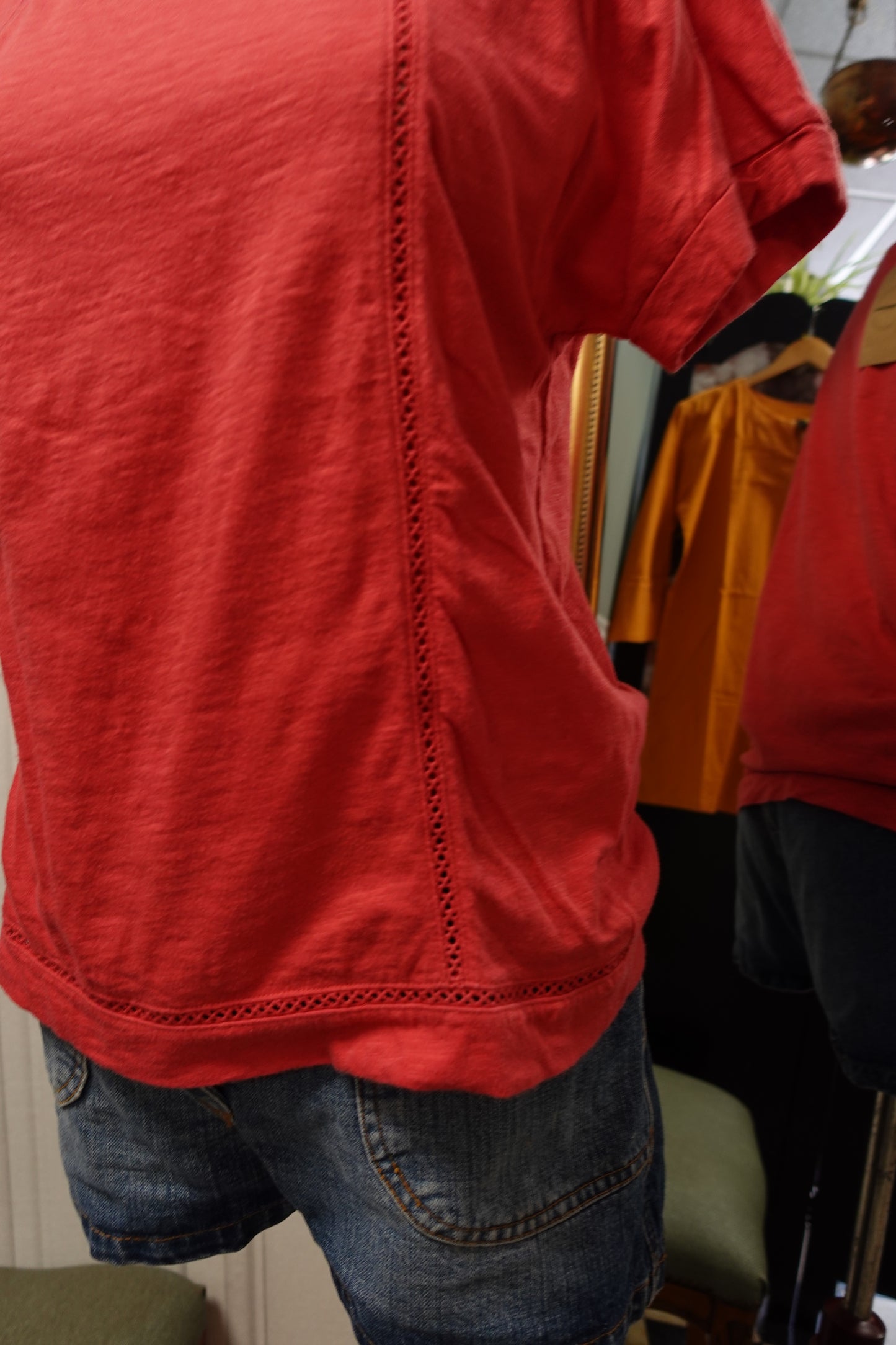 T-shirt Rouge Corail Comptoir des Cotonniers – Détails Dentelle Échelle (Taille S)