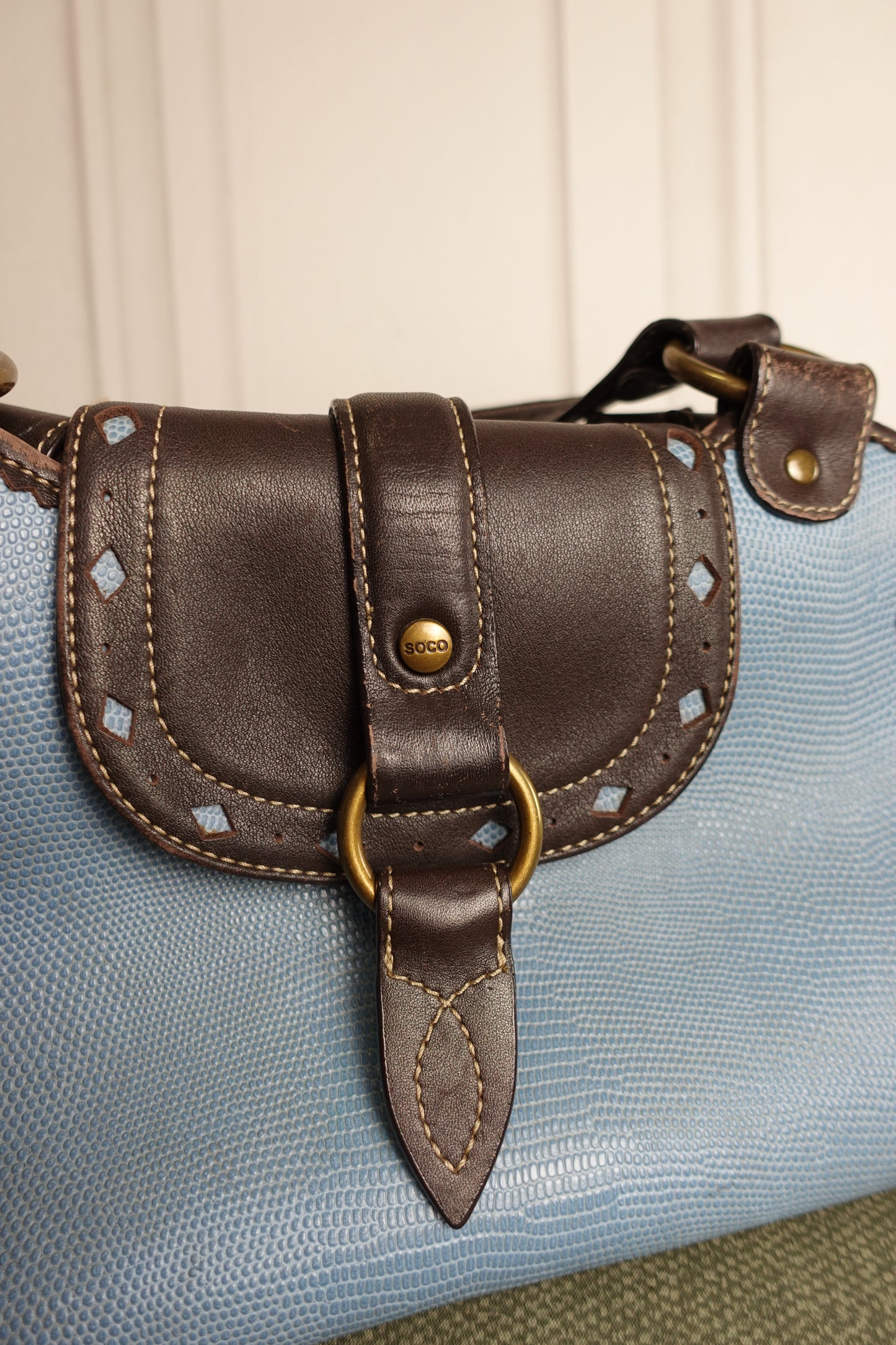 Sac à main vintage SOCO en cuir bleu ciel