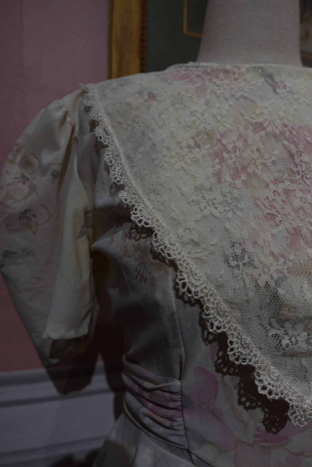 La Robe "American Romance" — Basque & Dentelle (Made in USA)