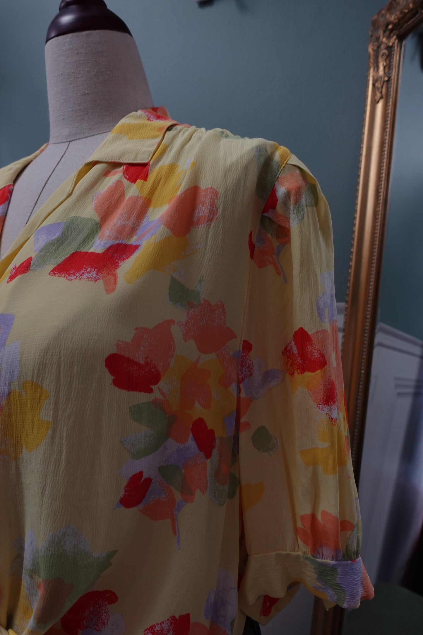 Chemisette fluide "Limonade" – Jaune Pastel & Motifs Arty