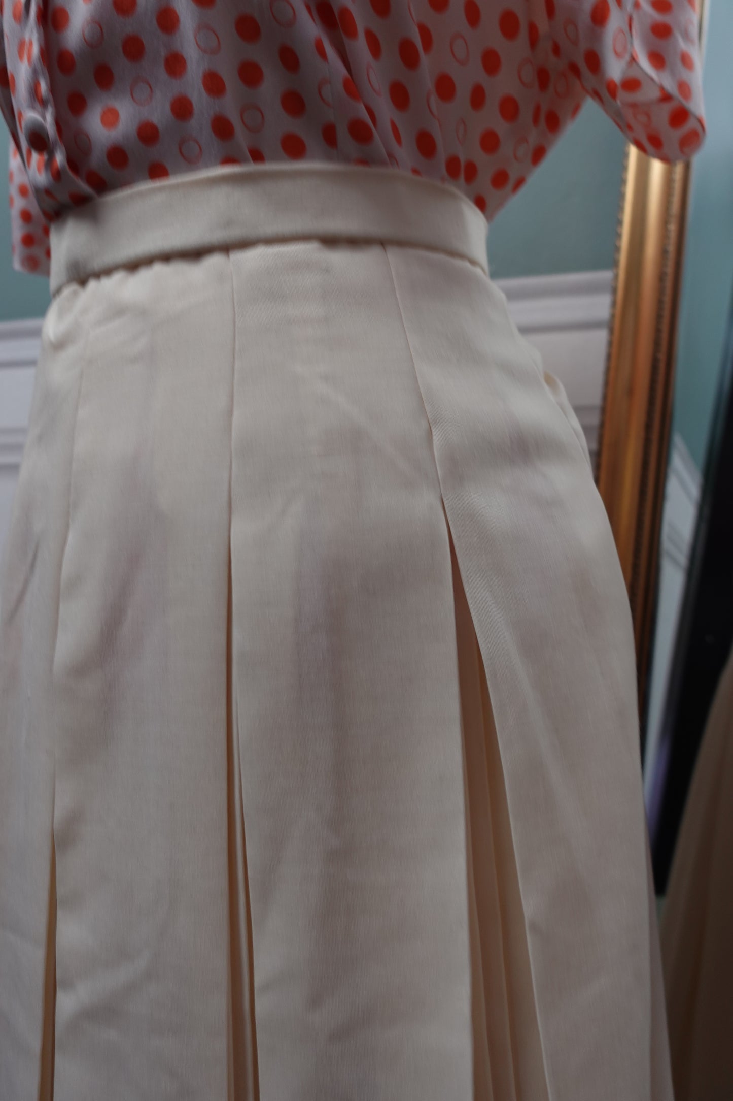 Jupe midi plissée crème vintage – Fait main