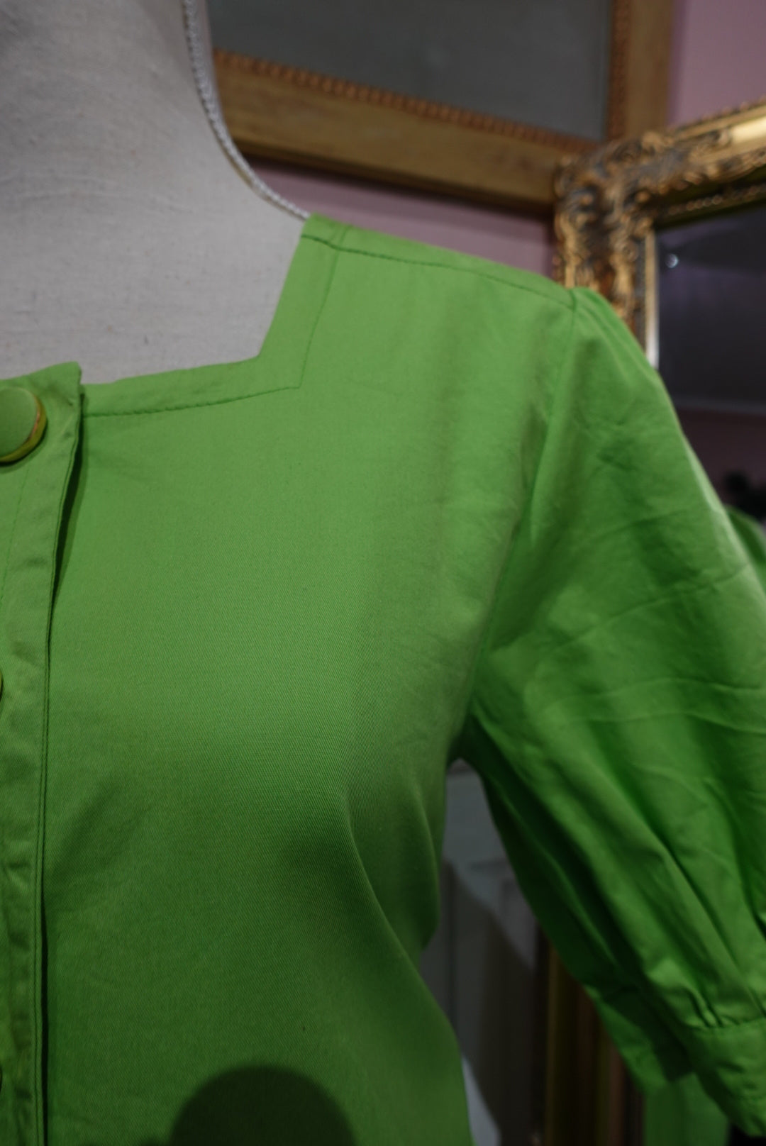 Robe Droite Sixties "Granny Smith" - Vert Pomme & Manches Bouffantes
