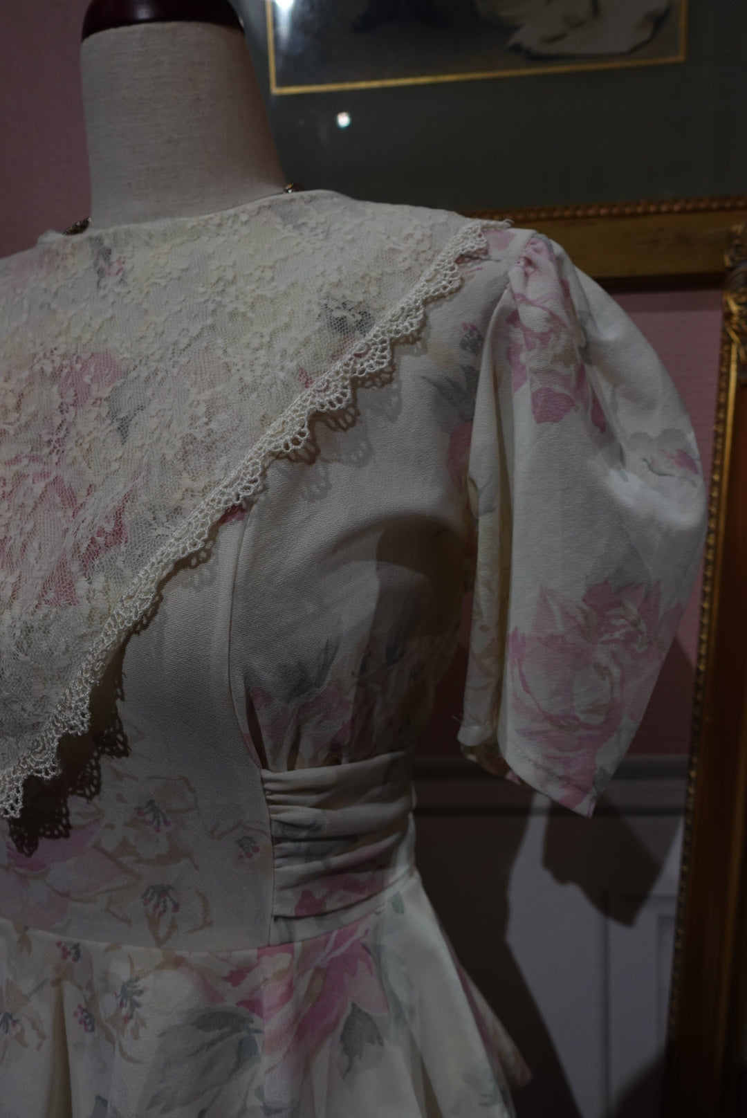La Robe "American Romance" — Basque & Dentelle (Made in USA)