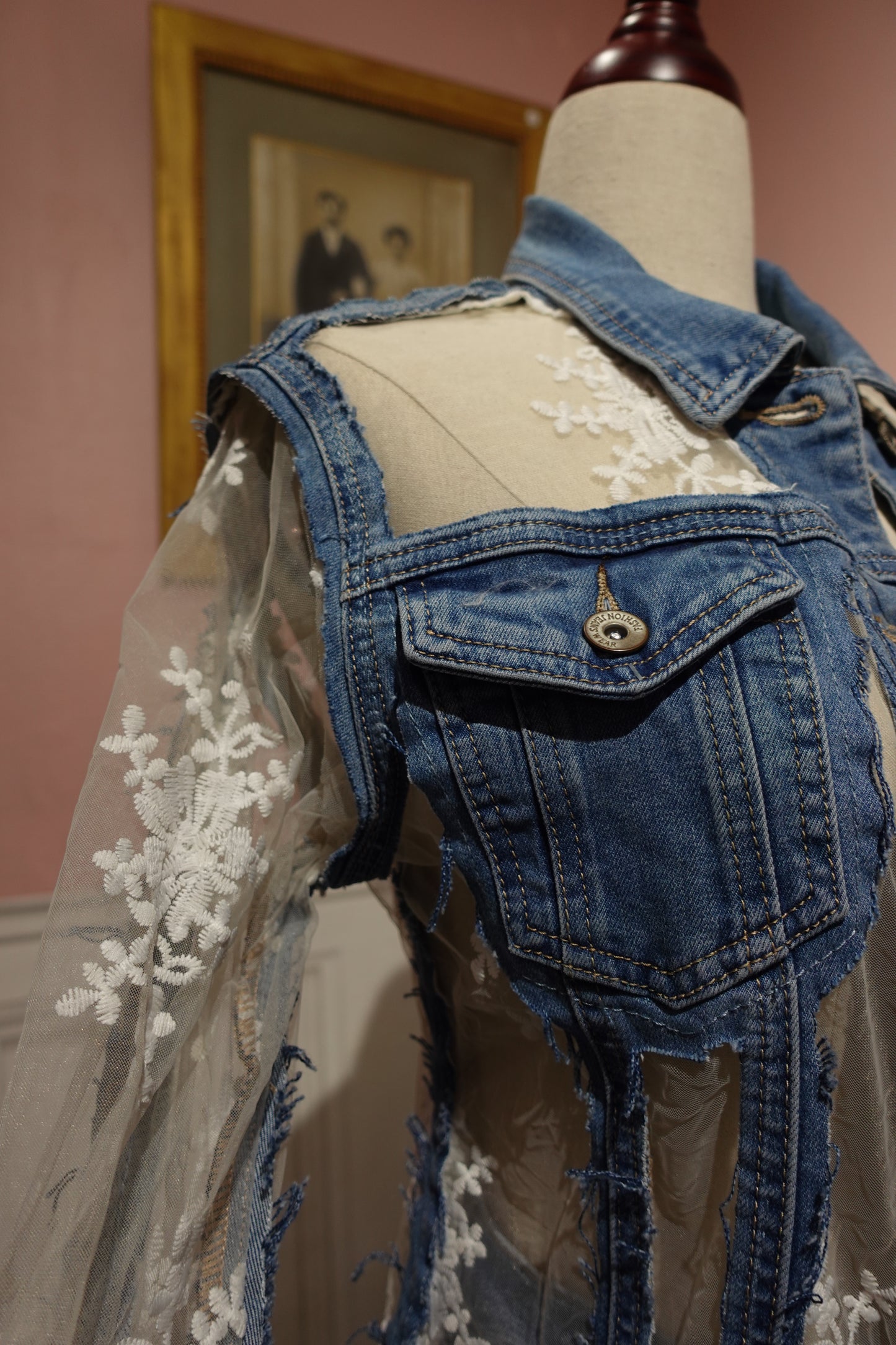 Veste en Jean & Dentelle Vintage - Jeux de Transparence - Taille S