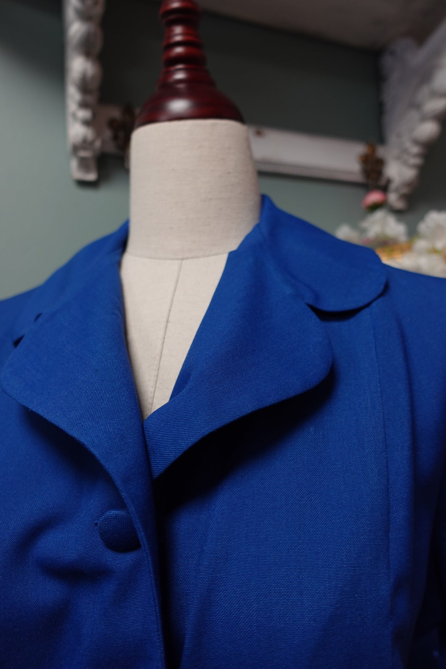 Robe Trapèze Rétro Bleu Roi & Surpiqûres Contrasto