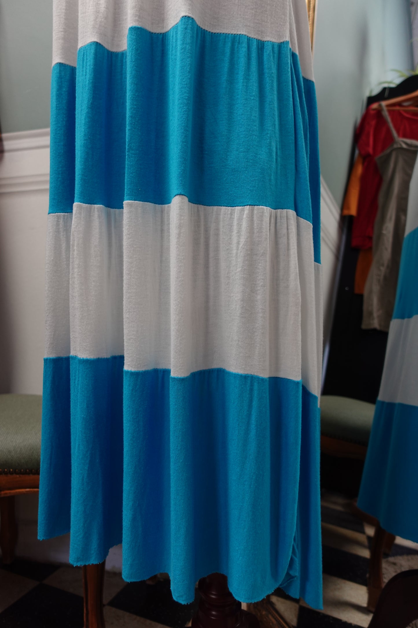 Robe de Plage Vintage Rayée Bleu & Blanc – Fluide & Extensible (Grande Taille)
