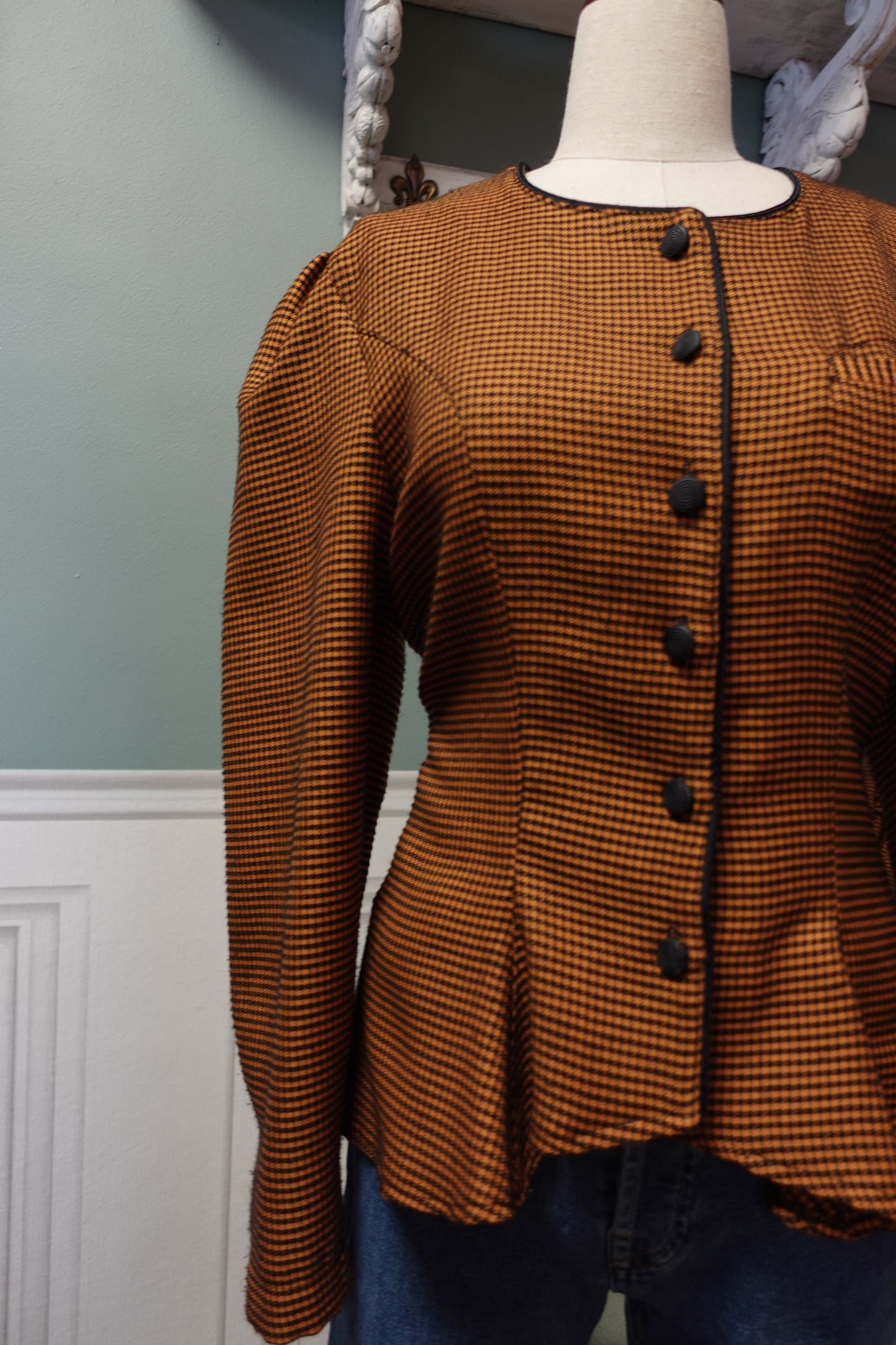 Veste Vintage Cintrée Pied-de-Poule – Détail Nœuds au Dos