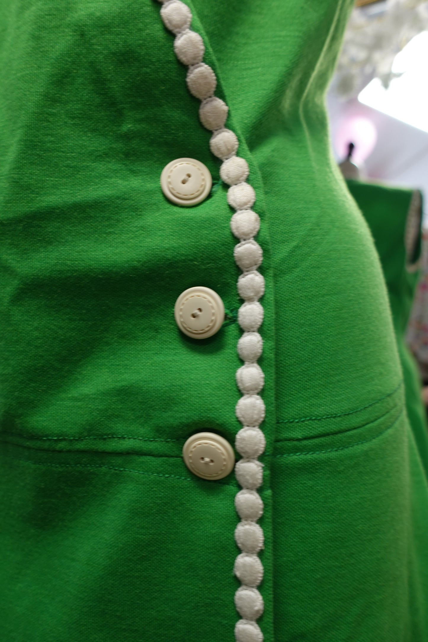 Robe Portefeuille Vintage Années 70 – Vert Pop & Coupe en A II