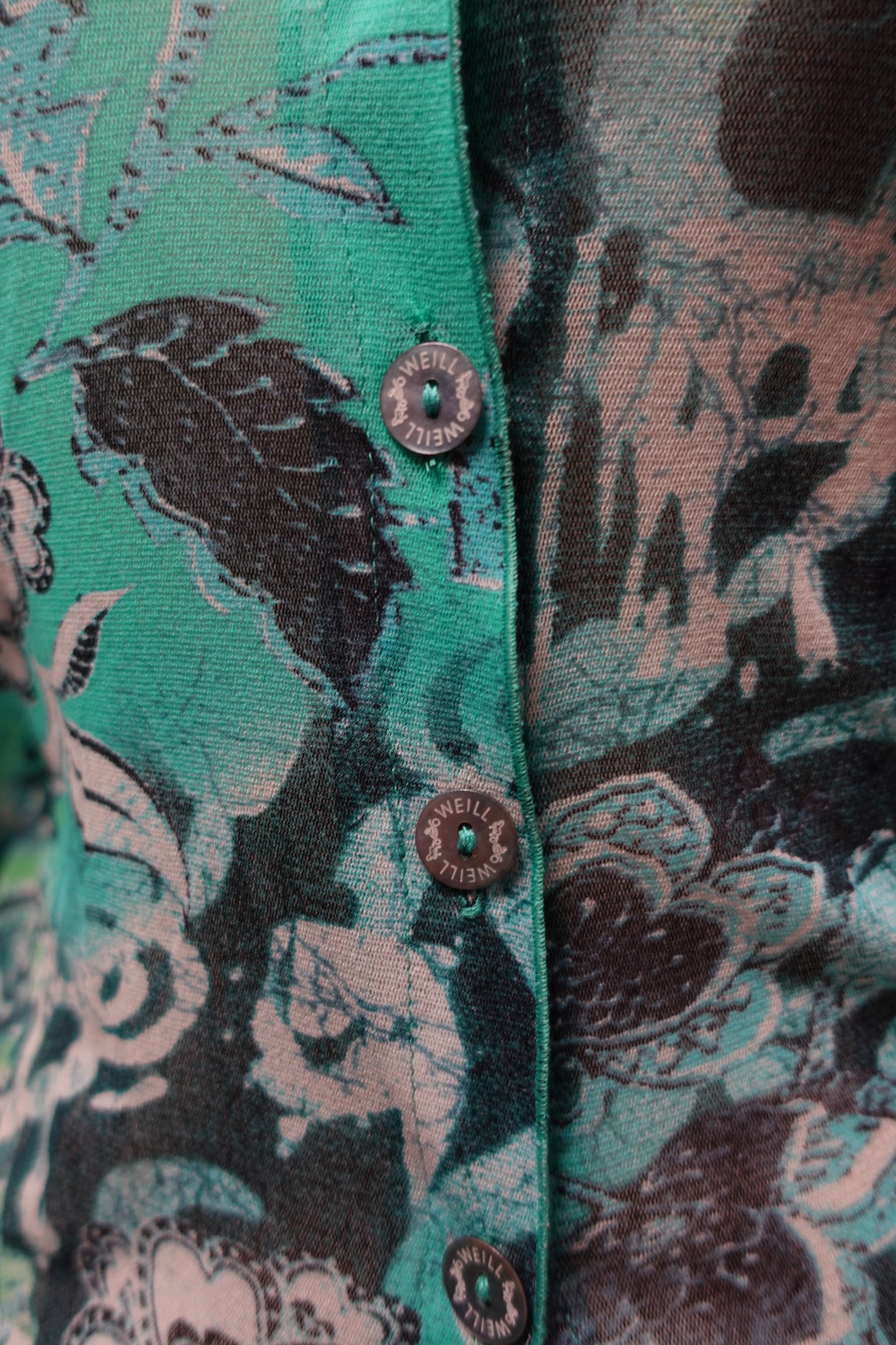 Haut vintage Weill en maille transparente verte à imprimé artistique – Taille 40