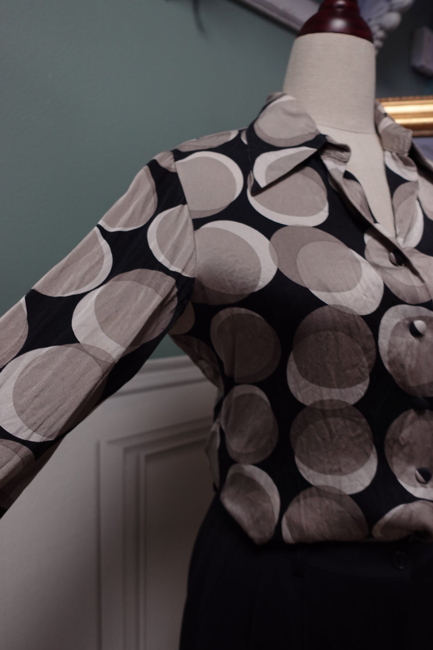 Chemise Caroll 100 % soie Made in France imprimé graphique T36