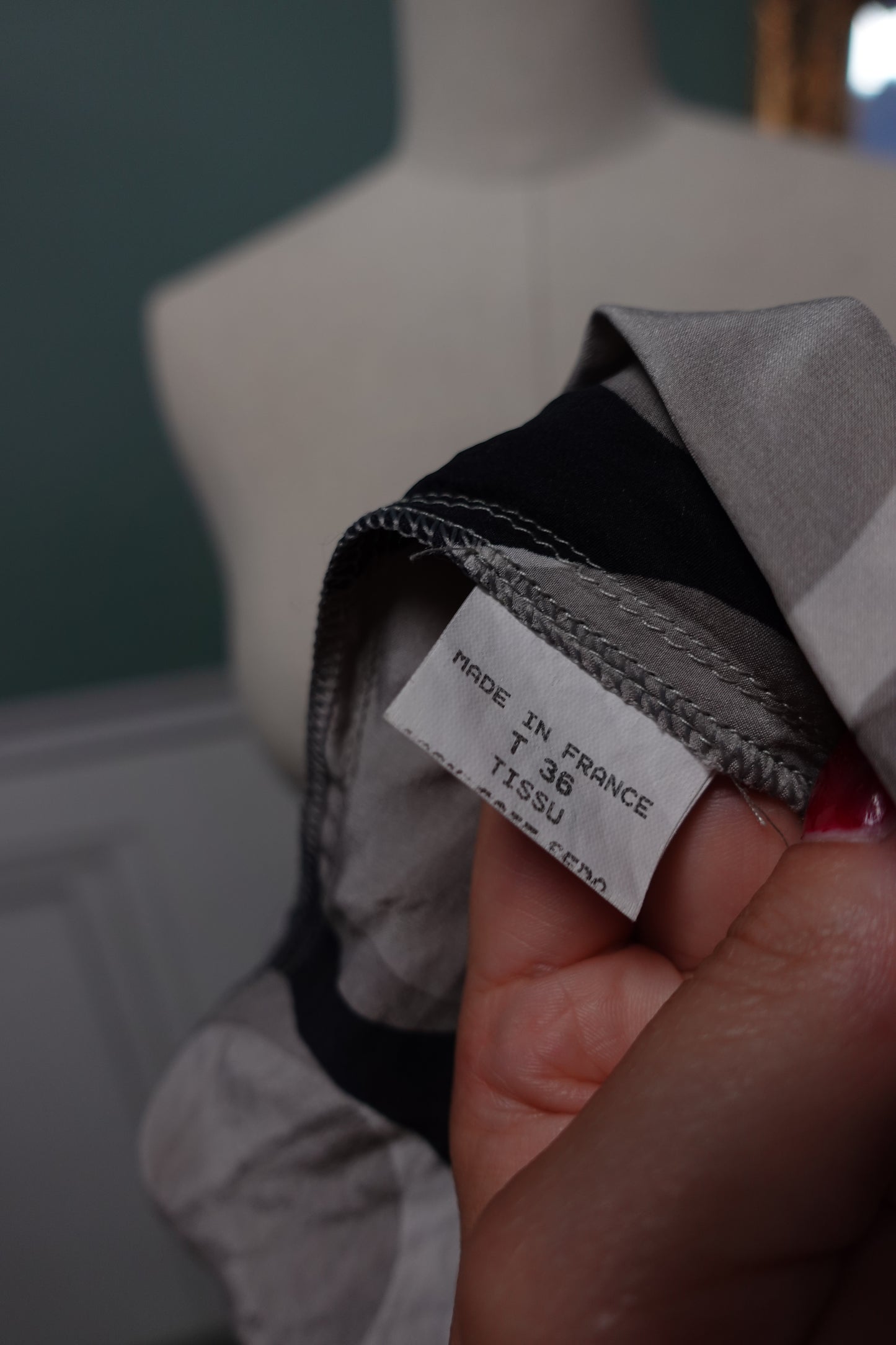 Chemise Caroll 100 % soie Made in France imprimé graphique T36