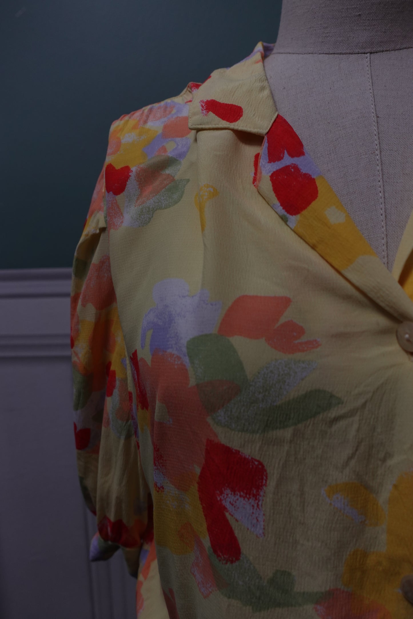 Chemisette fluide "Limonade" – Jaune Pastel & Motifs Arty